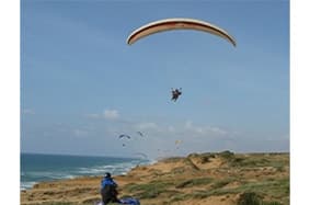 טיסת חוויה במצנח רחיפה מפסגות הרים בגליל-  דקל מצנחי רחיפה 